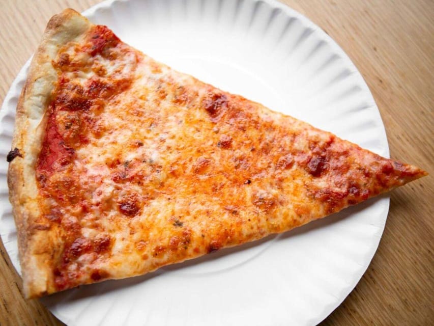 NYC: Eat 4 New York Foods & See 30 Sights Walking Tour - Grand Central to Times Square: from trains to neon energy