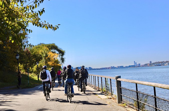 NYC Electric Bike Tour - How the Group Size Really Affects Your Experience