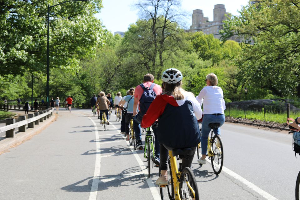 NYC: English or German Central Park Bike Tour & eBike Option - The Reservoir and Jacqueline Kennedy Onassis Reservoir views