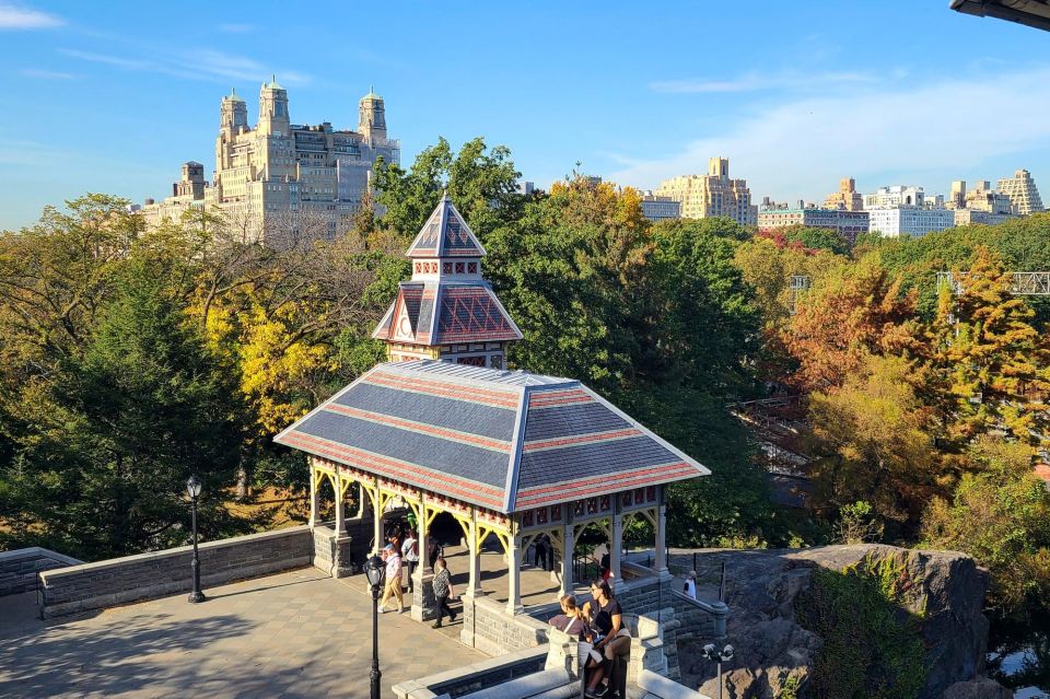 NYC: English or German Central Park Bike Tour & eBike Option - Cleopatra’s Needle: the brief stop that still lands
