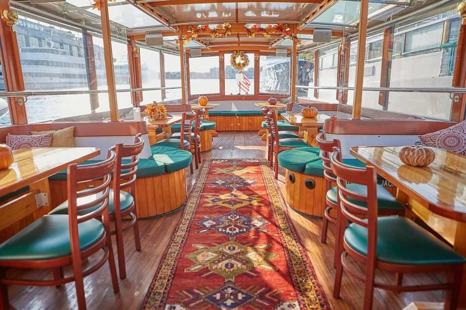 NYC: Evening Jazz Cruise on the Yacht Manhattan - Pricing: where the value is actually coming from