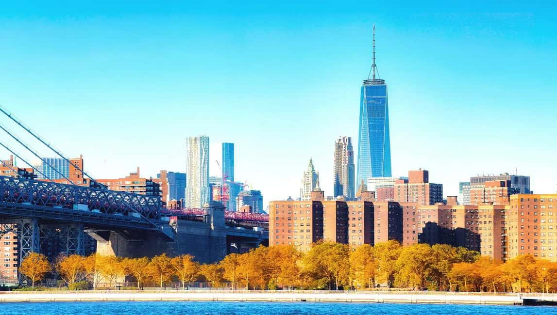 NYC: Fall Foliage Cruise with Live Guide - Price and value: is $59 worth it, standard or premium?