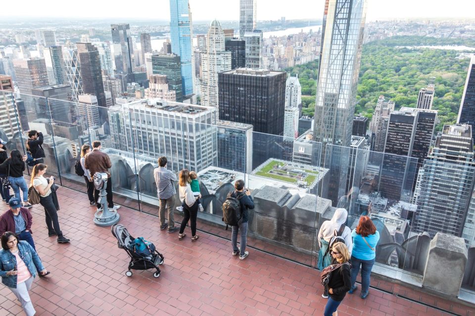 NYC: Fifth Avenue Guided Tour with Top of the Rock Option - Quick takeaways