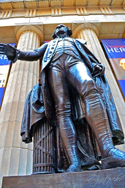 NYC: Financial District Guided Walking Tour English-Spanish - Key things you’ll notice on this Financial District walk