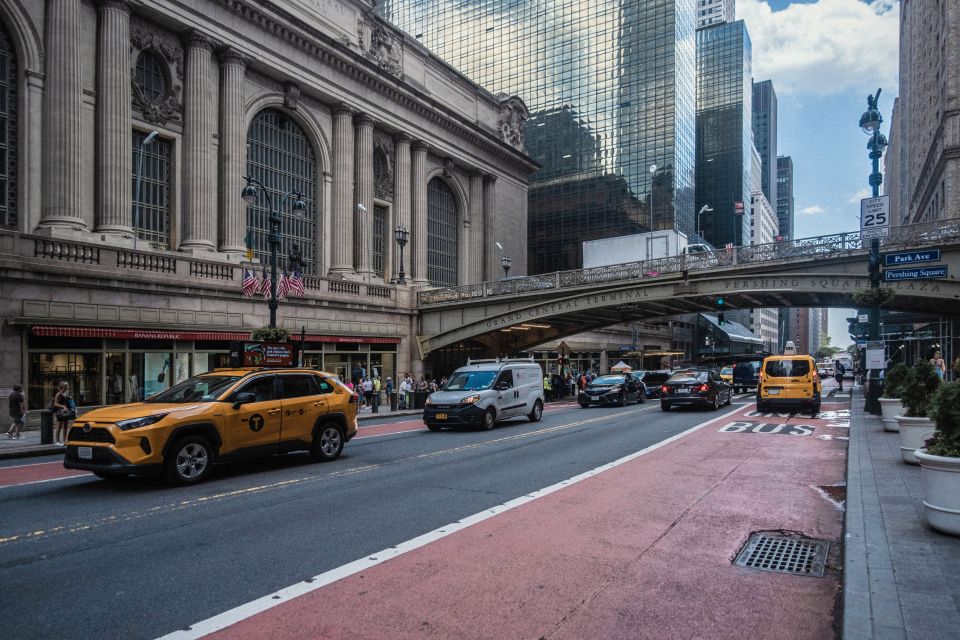 NYC | French guided tour Grand Central & Midtown - The Whispering Gallery, Tennis Court, and the Secret Elevator