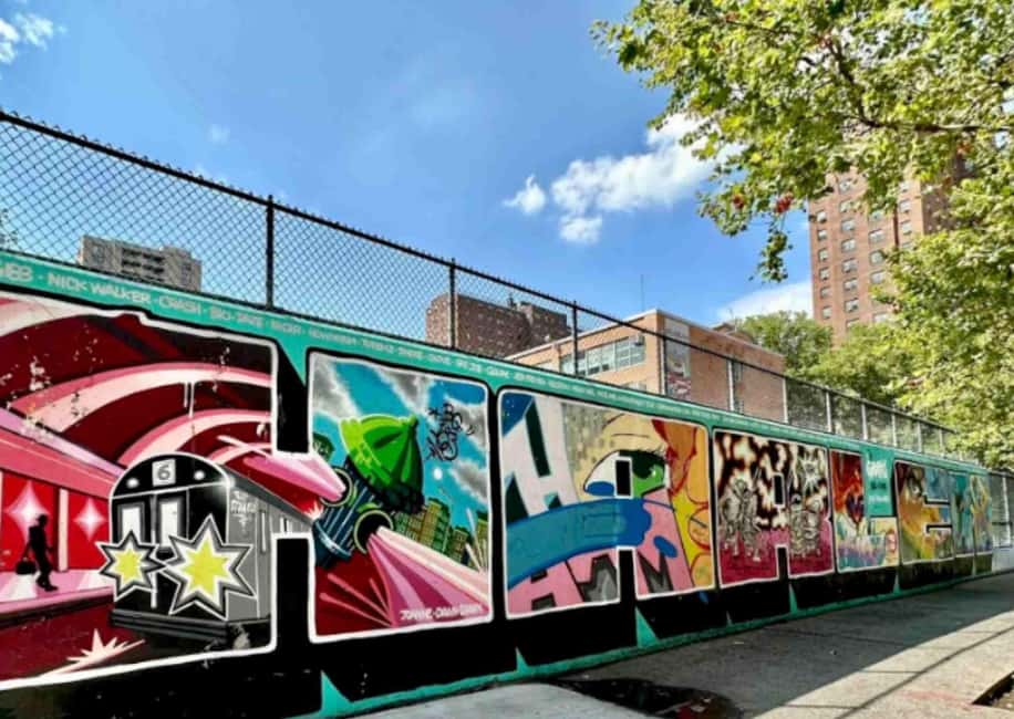 NYC | French guided tour Hip-Hop in East Harlem & Bronx - Central Harlem and the Apollo Theater: music roots with hip-hop in the mix