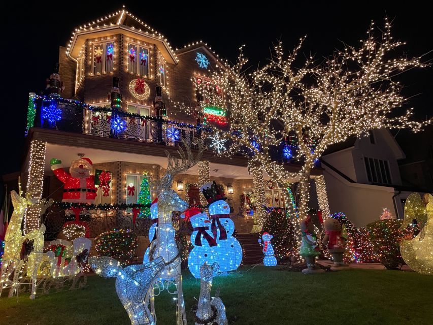 NYC | French guided tour of Christmas in Brooklyn - Key highlights you’ll feel fast