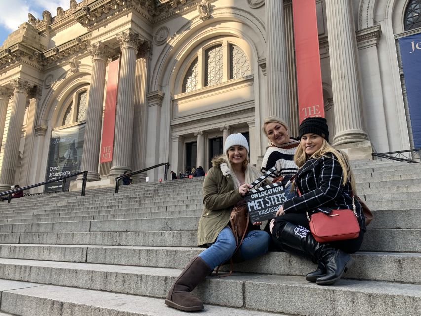 NYC: Gossip Girl Sites Bus Tour - Getting spotted at Constance Billard and St. Jude’s
