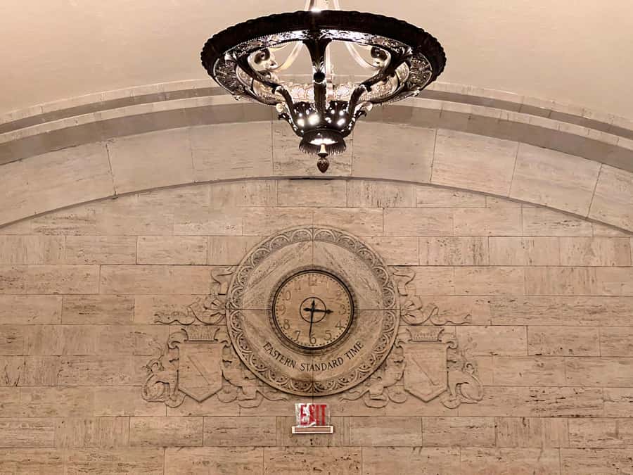 NYC: Grand Central Terminal History and Mysteries - Grand Central’s main concourse: what you notice changes fast