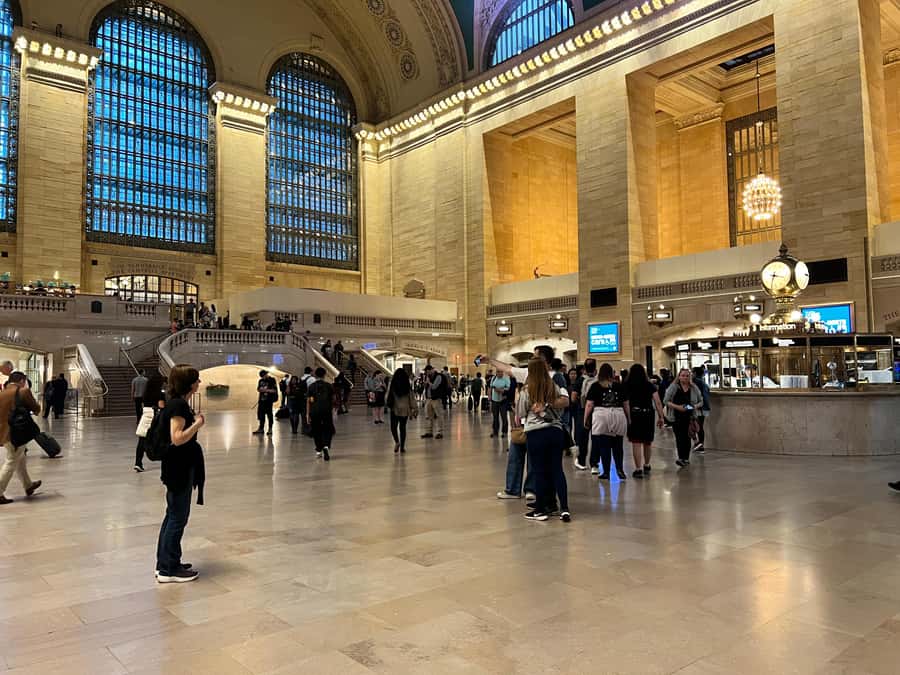 NYC: Grand Central Terminal History and Mysteries - The guide experience: why John’s style makes it worth it