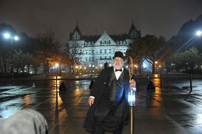 NYC Greenwich Village Ghost Tour - Why Greenwich Village at 8 PM Works So Well