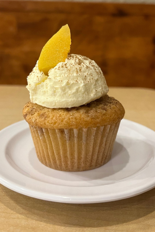 NYC: Greenwich Village Guided Walking Tour w/ Food Tastings - Meeting outside Magnolia Bakery: the easy start to a 3-hour loop