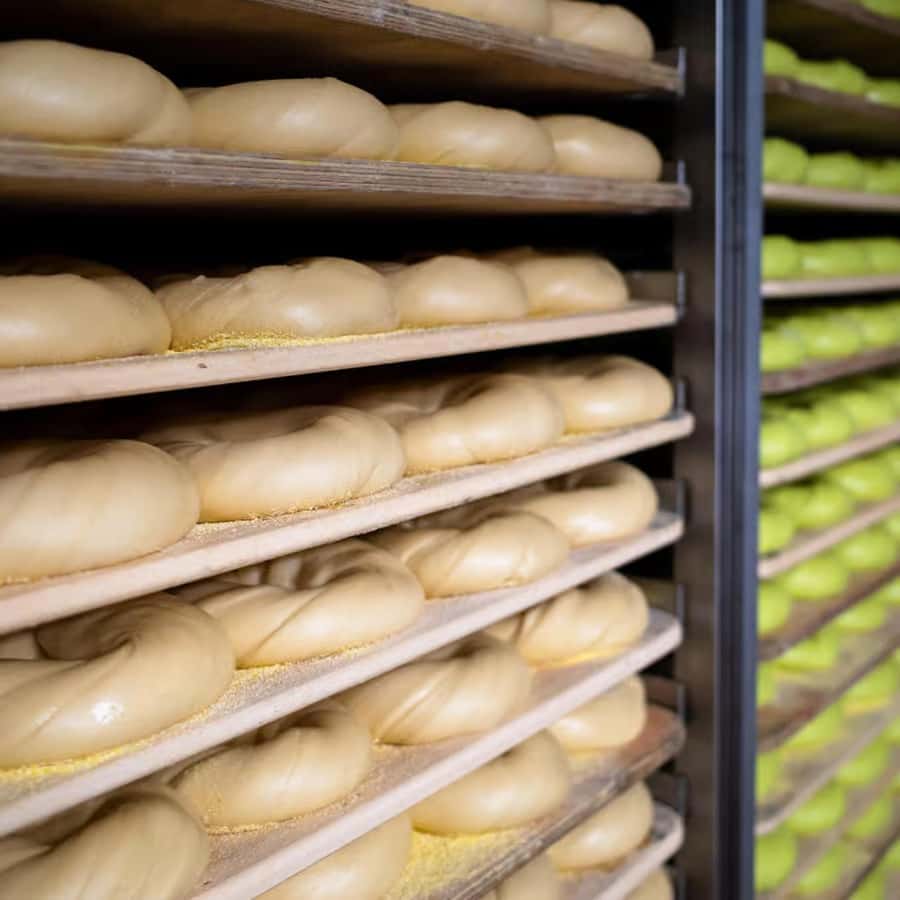 NYC: Guided Bagel Tour with Bagel Tastings - Meeting outside Bagel Pub on 7th Ave: the route starts simple