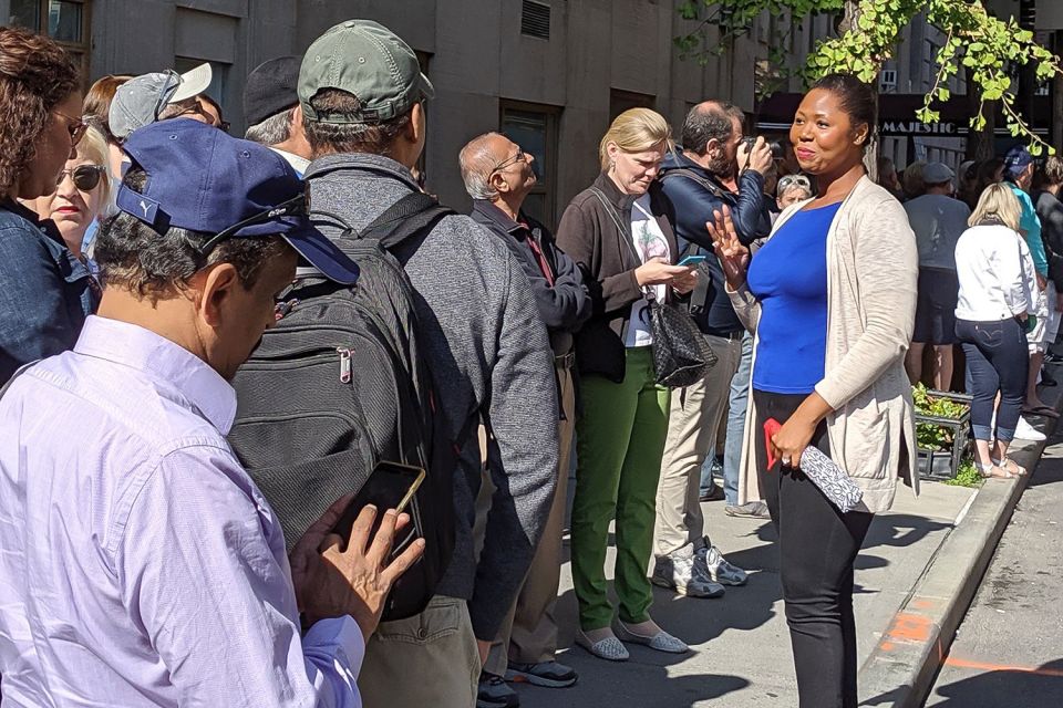 NYC: Guided Bus and Walking Tour with Staten Island Ferry - Rockefeller Center: Views, Photos, and the NBC Angle