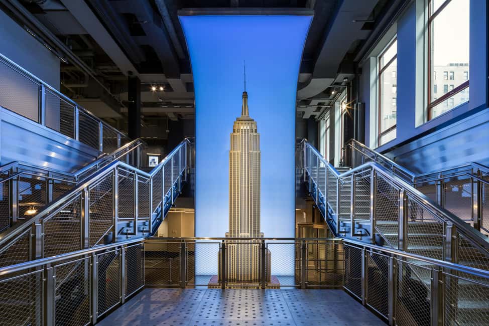 NYC: Half-Day Luxury Bus Tour with Empire State Access - Rockefeller Center: The Photo Stop That Makes the Day Feel Real