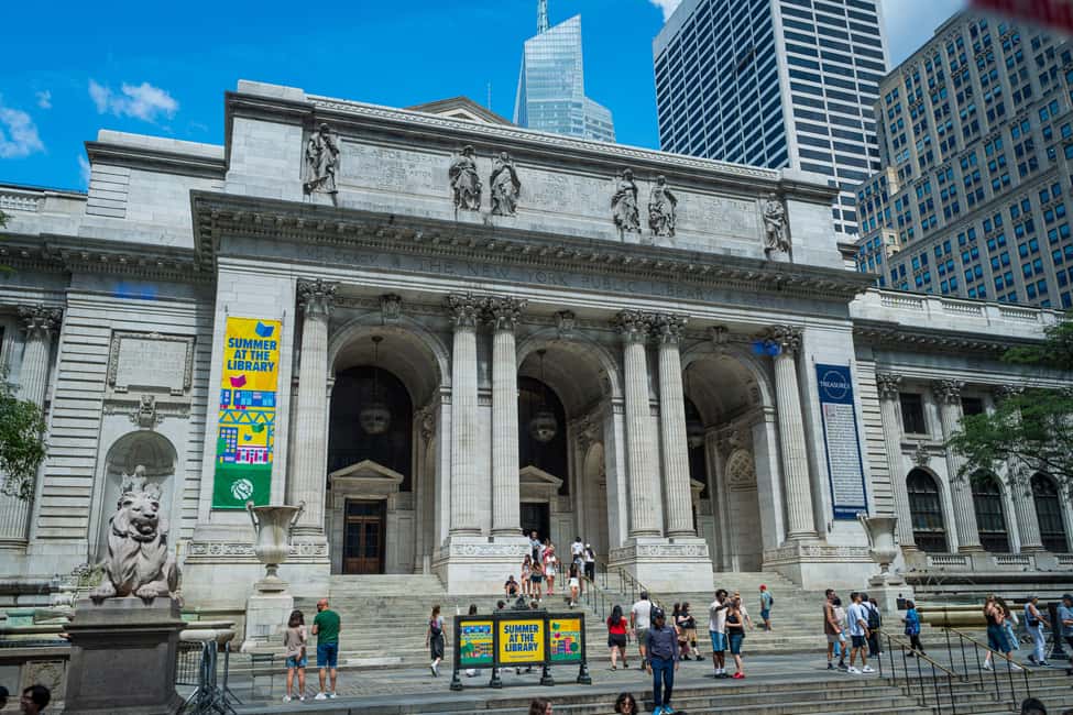 NYC: Half-Day Luxury Bus Tour with Empire State Access - Pier 17, Brooklyn Bridge Views, and the 9/11 Memorial Pause
