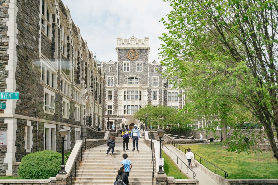 NYC: Harlem & Bronx with Yankees Baseball Game, 1-Day Tour - Crossing to the Bronx: going from music stages to ballparks
