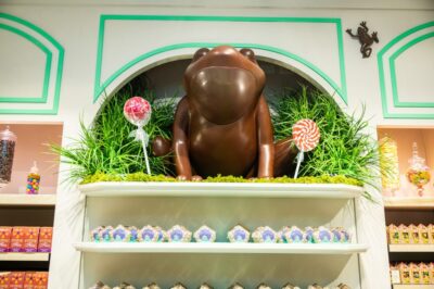 NYC: Harry Potter New York Flagship Store Experiences - Butterbeer on tap, plus soft serve: the break you’ll plan for