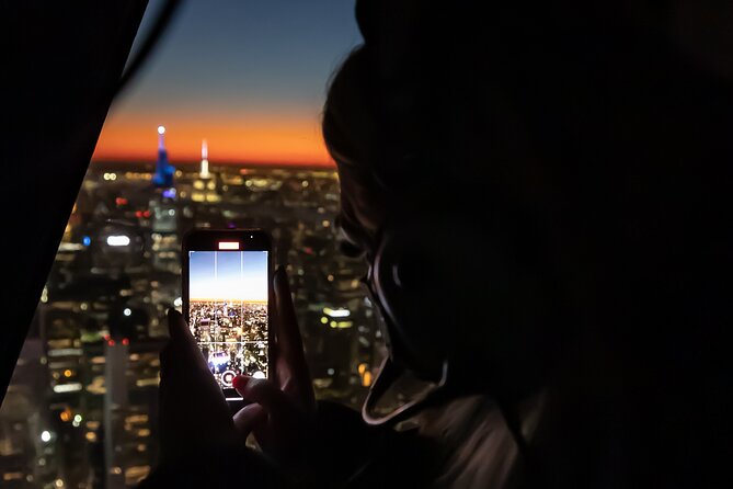 NYC Helicopter Proposal Tour with Photos and Champagne - The Marry Me? sign moment at the landing zone