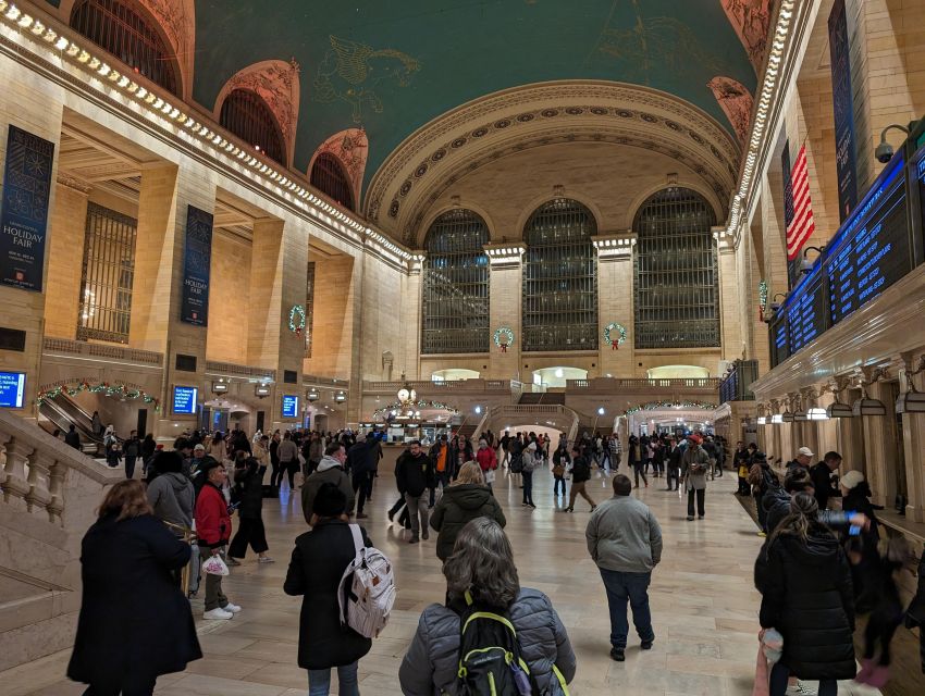 NYC: Holiday Lights Guided Bus Tour - Times Square and the Garment District: get oriented fast