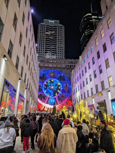 NYC: Holiday Lights Guided Bus Tour - Hudson Yards and Shine Bright Only: two million lights with music