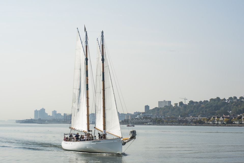 NYC: Hudson River Fall Foliage Sailing Trip - Why this Hudson River fall sail works better than a viewpoint