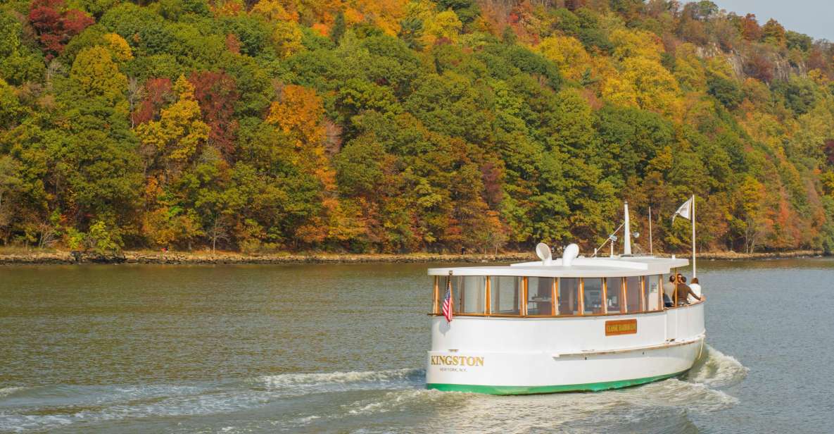 NYC: Hudson River Fall Foliage Yacht Tour - Manhattan From Water Level: Upper West Side and the George Washington Bridge