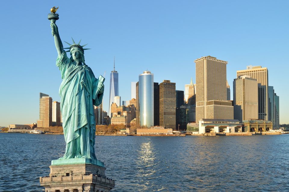NYC: JF.Kennedy Airport Private Transfer to Manhattan - Seniors and mobility: know the age rule before you book