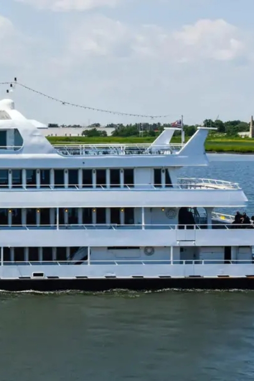 NYC: July 4th Fireworks Party Cruise with BBQ Buffet & Bar - Viewing NYC’s Live 49th Fireworks Show From the Water