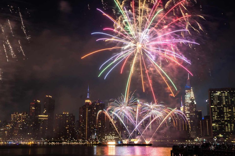 NYC: July 4th Fireworks Party Cruise with BBQ Buffet & Bar - Is a July 4 Fireworks Party Cruise Worth $359?