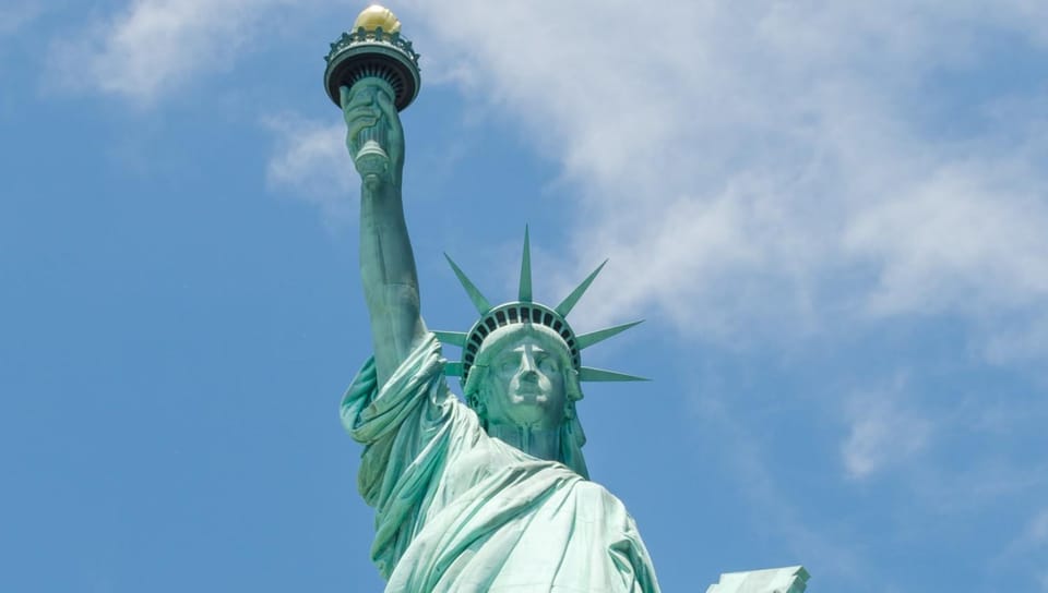 NYC: Liberty Cruise on New York Harbor with Live Guide - Lower Manhattan to Ellis Island: Seeing NYC From Its Waterfront Side