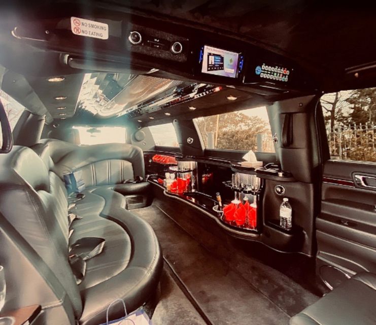 NYC Limousine Tour By Stretch Limo-King And Queen Limo NYC - Chinatown and Little Italy: the “melting pot” in quick real-world form