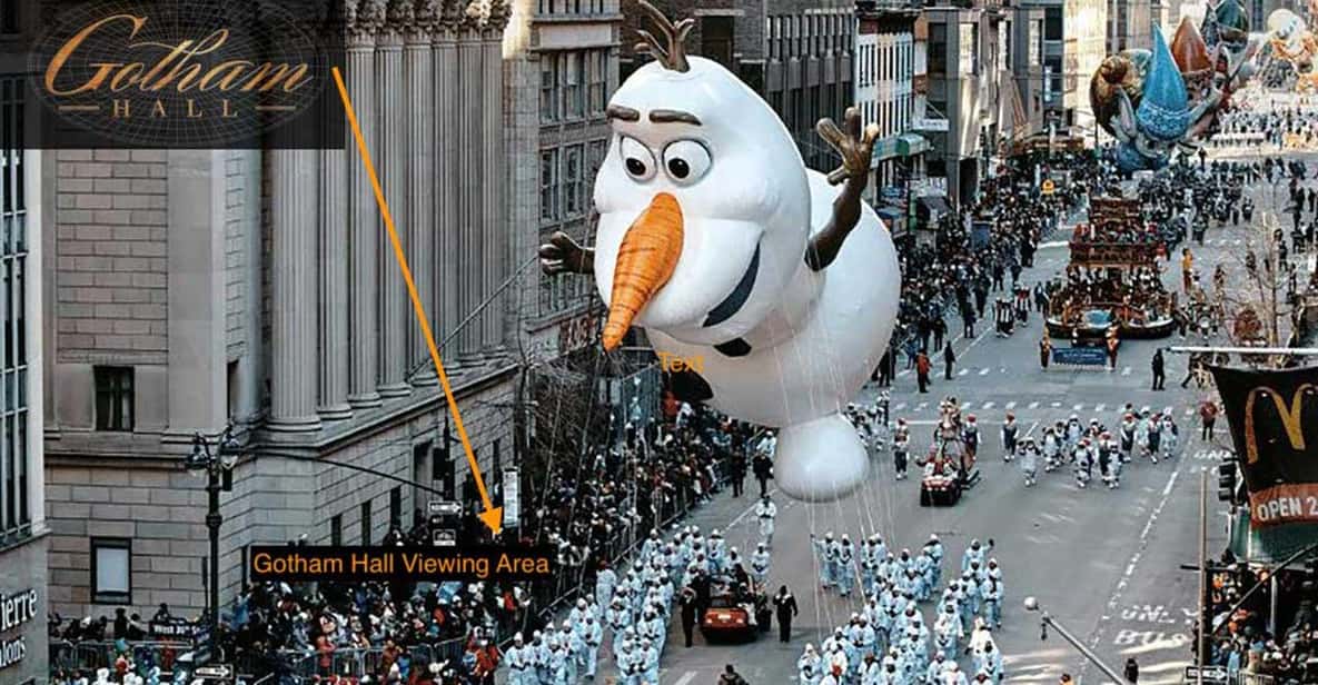 NYC: Macy's Thanksgiving Day Parade Premium Viewing Brunch - The brunch and open bar: good food that buys you time