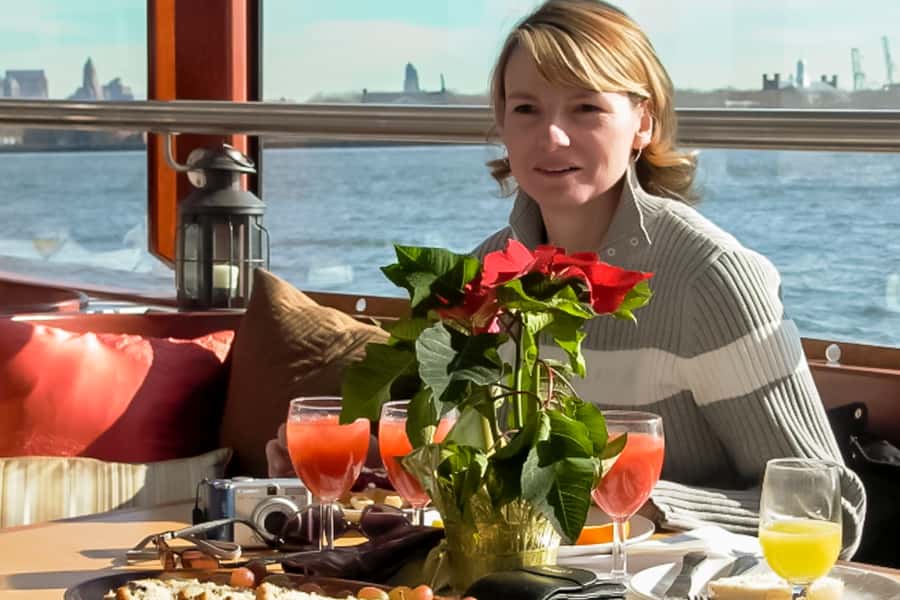 NYC: Manhattan Skyline Brunch Cruise with a Drink - Who This Brunch Cruise Fits Best (and Who Should Skip)