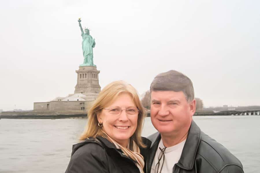 NYC: Manhattan Skyline Brunch Cruise with a Drink - Chelsea Piers to the Skyline: Starting the Day on Pier 62