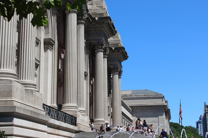 NYC: Metropolitan Museum of Art Guided or Self-Guided Tour - Same-day bonus: stacking the main Met with the Met Cloisters