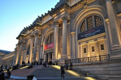NYC: Metropolitan Museum of Art Guided or Self-Guided Tour - Great Halls and the galleries you’ll be happy you saw first