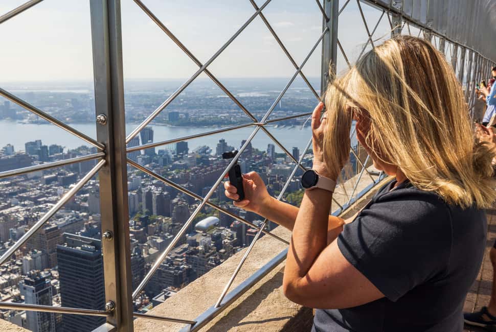 NYC: Midtown, Empire State Building & Top of the Rock Tour - Empire State Building on the 86th Floor: What the Guided Time Adds