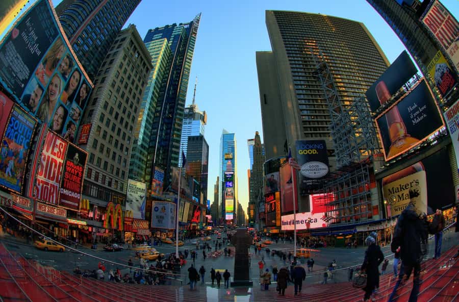 NYC: Midtown & Lower Manhattan Guided Tour - Financial District and Wall Street: the serious end of the island