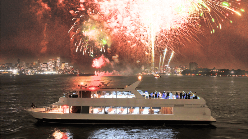NYC: New Year's Eve Dinner Cruise with Music and Open Bar - Music, DJ, and the dance-floor reality check
