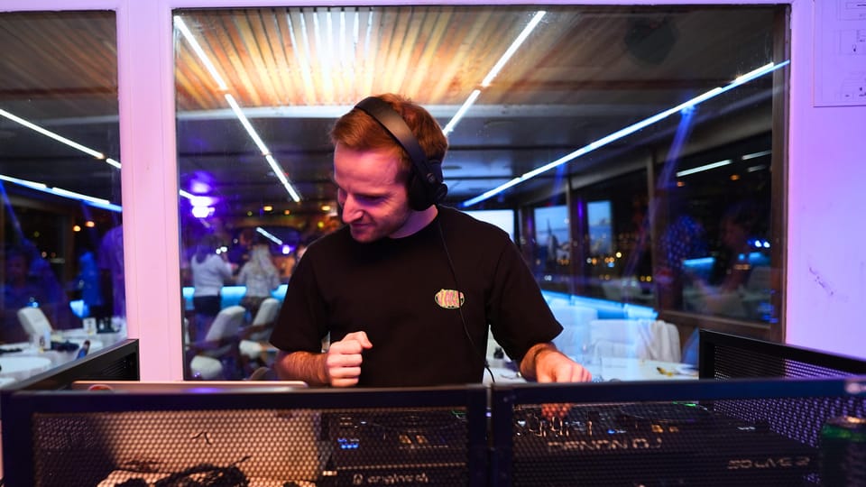 NYC: New Year's Eve Dinner Cruise with Music and Open Bar - The cruise route: what each sight stop is likely doing for you