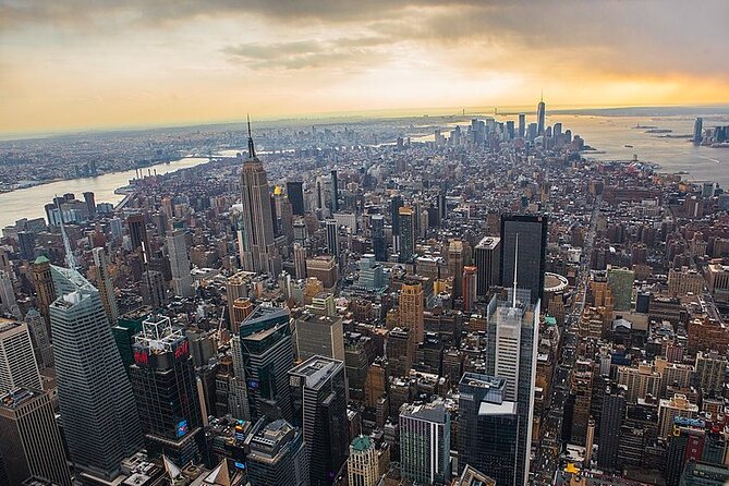 NYC New York Airport Transfer JFK/LGA/EWR to Manhattan | Brooklyn - What you’re actually paying for (and why $41.67 per person can make sense)