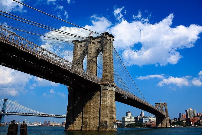 NYC New York Airport Transfer JFK/LGA/EWR to Manhattan | Brooklyn - Timing and communication: waiting up to one hour, but messages arrive late