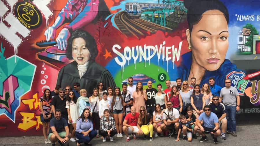 NYC: New York City Contrasts Tour through Harlem, The Bronx, Queens and Brooklyn - Harlem: Cotton Club-era stops, Apollo vibes, and 125th Street context