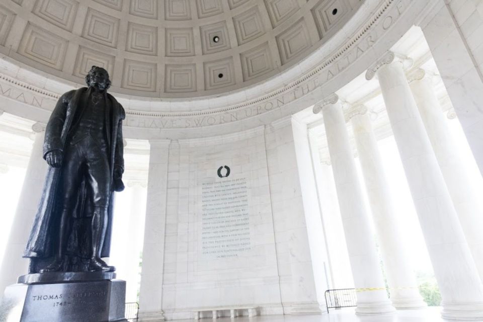 NYC: Niagara Falls, Philadelphia, Washington DC 4-Day Tour - Washington DC in one fast day: Jefferson Memorial, Arlington, Capitol Hill, US Mint, Air and Space