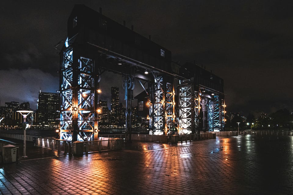 NYC: Night Tour and Viewpoints of New York - Hamilton Park in New Jersey: architectural contrast and a Manhattan postcard finale