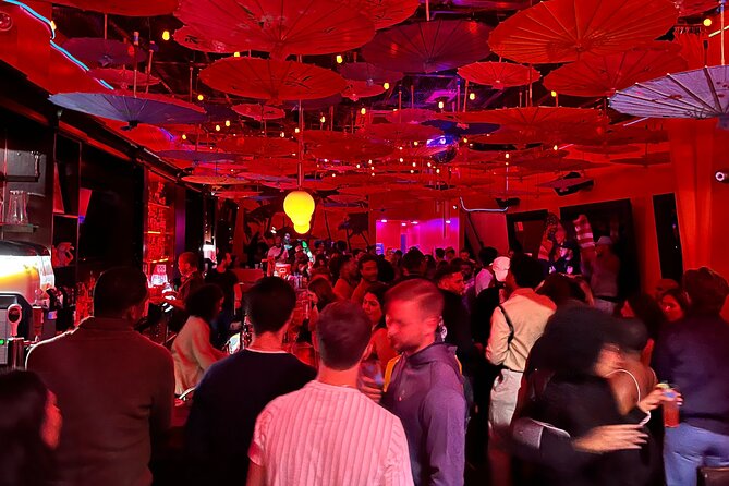 NYC Nightlife Crawl: Bars, Clubs & VIP Entry - The middle of the crawl: bar hops with music, games, and drink deals