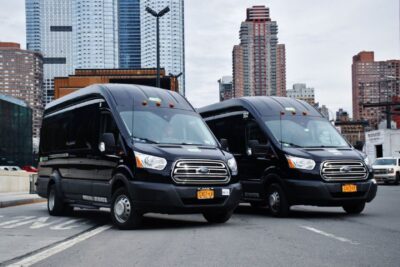 NYC: One-Way Transfer to/from JFK Airport and Manhattan - JFK Arrival Pickup: Follow Signs, Call the Welcome Center, Then Wait Smart