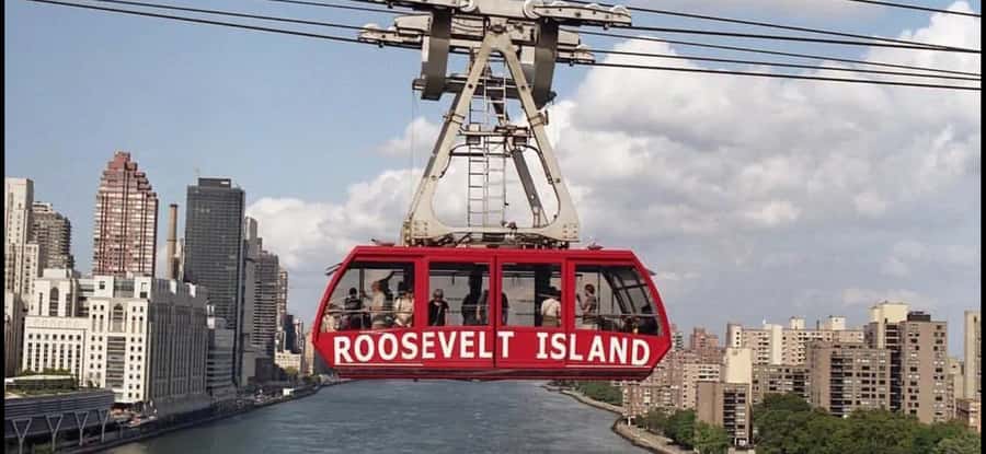 NYC: Panoramic Tour by Air, Water and Land - From Matto Espresso to skyline views in 5 hours