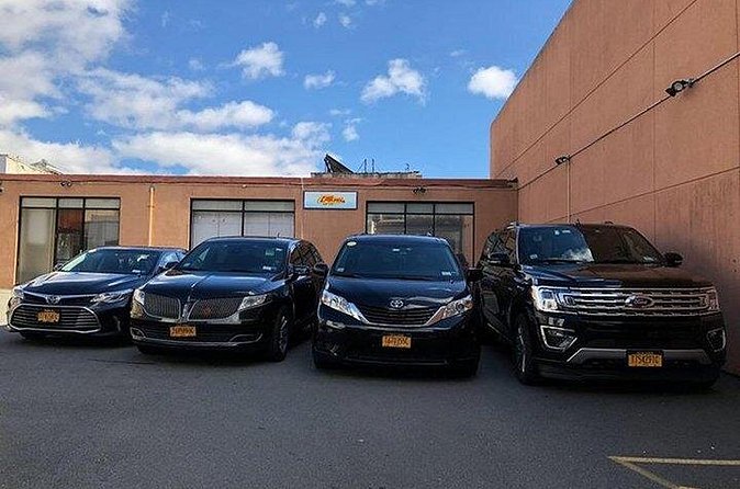NYC Private Airport Transfer from JFK or LGA to Manhattan - Who should book this transfer, and who should consider alternatives